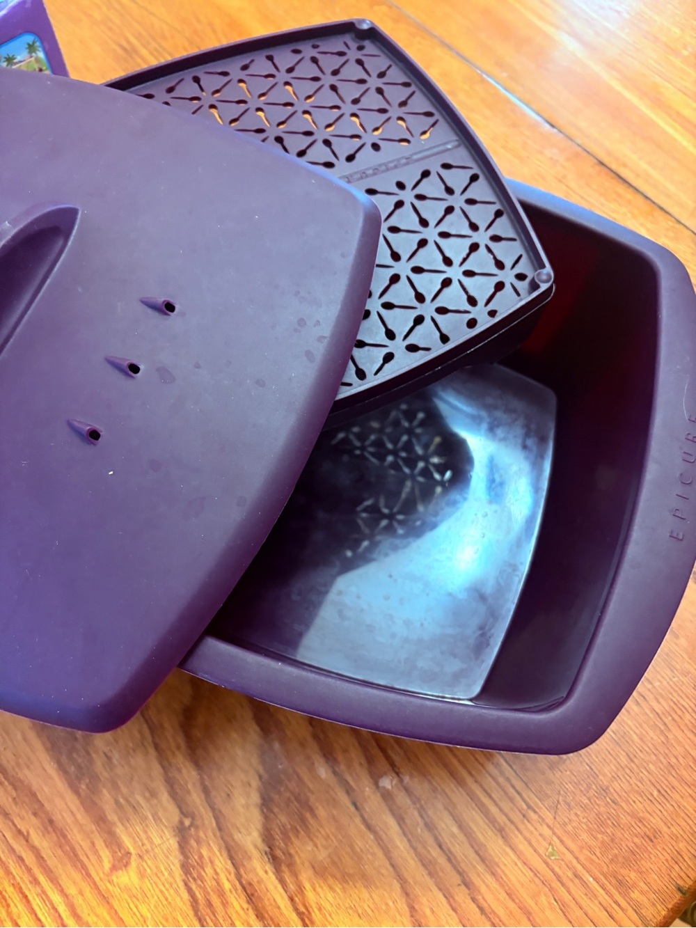 Purple Microwave Steam & Serve Cooking Container with Lid - Picture 2 of 3